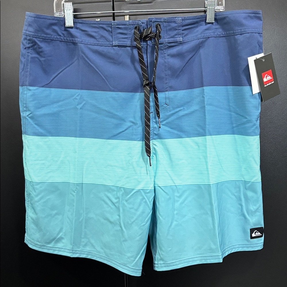 Quicksilver Board Shorts/Swim Trunks, drawstring waist,back Velcro vented pocket